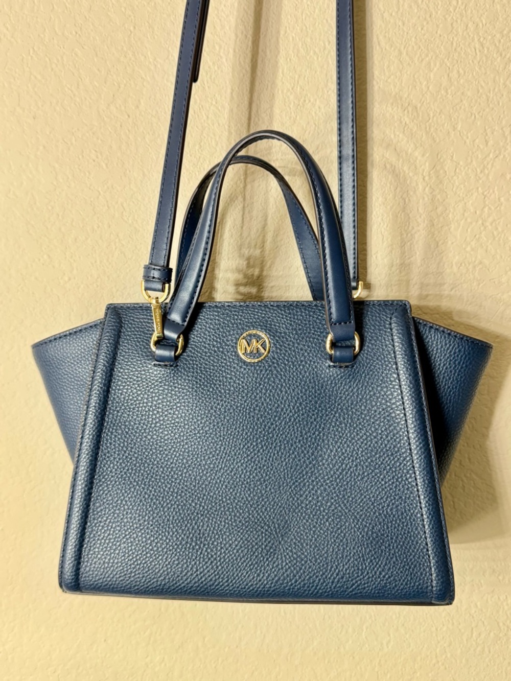 Michael Kors Freya Navy Blue Pebbled Leather Satchel with Detachable Strap - Picture 12 of 12